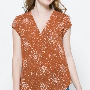 Fun2Fun Lillian V-Neck Blouse